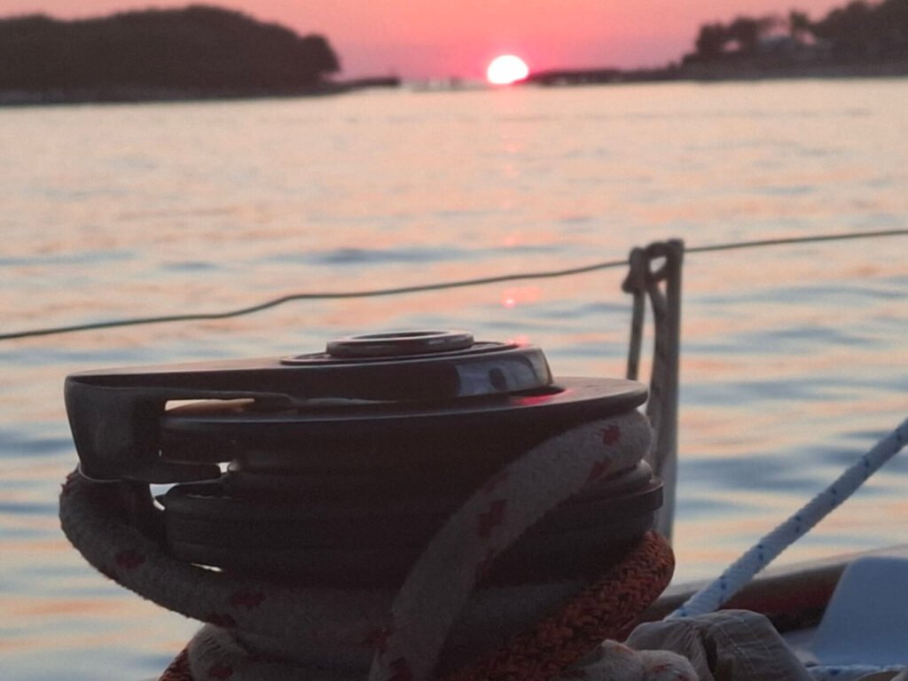 RENT-A-SKIPPER, 5 DANA